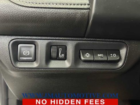 Used 2020 GMC Acadia SLT w/ Driver Alert Package II image 39