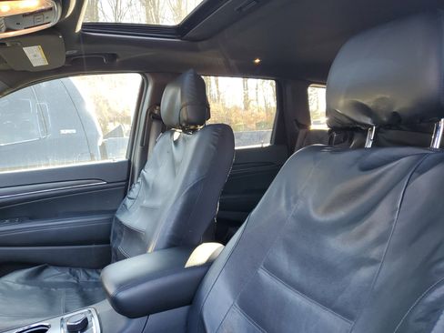 Used 2020 Jeep Grand Cherokee Limited w/ Trailer Tow Group IV image 9