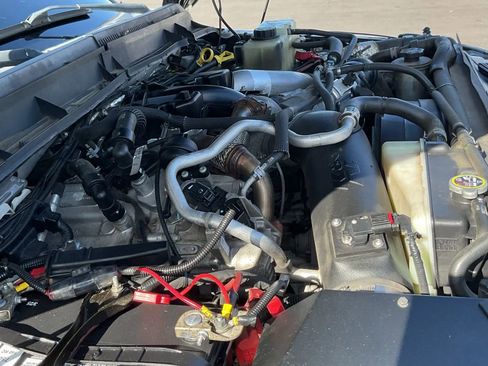 Used 2016 Ford F250 Platinum w/ FX4 Off-Road Package image 15