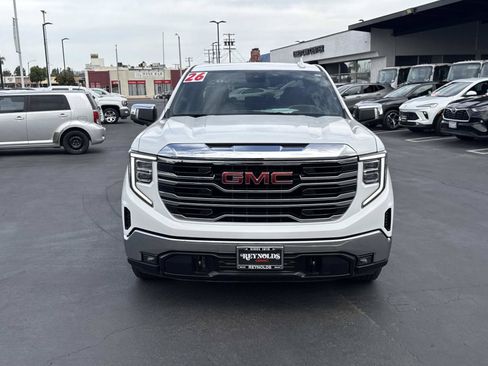 Used 2026 GMC Sierra 1500 SLT RWD image 2