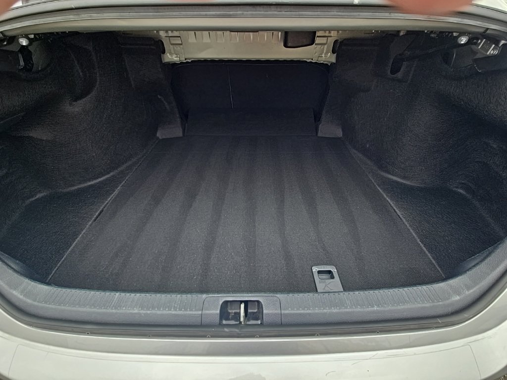 Used 2024 Toyota Camry LE FWD image 30