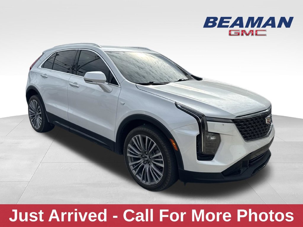 Used 2024 Cadillac XT4 Premium Luxury FWD image 1