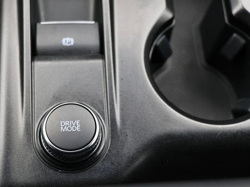 Used 2025 Ford Explorer ST-Line w/ ST-Line Street Pack image 24