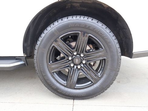 Used 2021 Ford Expedition XLT AWD/4WD image 43