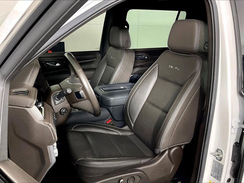 Certified 2022 GMC Yukon XL Denali AWD/4WD image 8