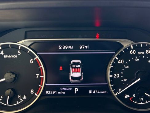 Used 2023 Nissan Rogue SV FWD image 24