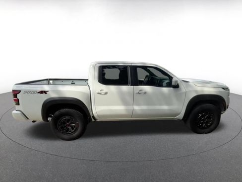 Used 2026 Nissan Frontier PRO-4X AWD/4WD image 16