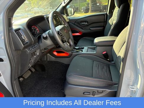 Used 2025 Nissan Frontier PRO-4X w/ Pro Convenience Package AWD/4WD image 17