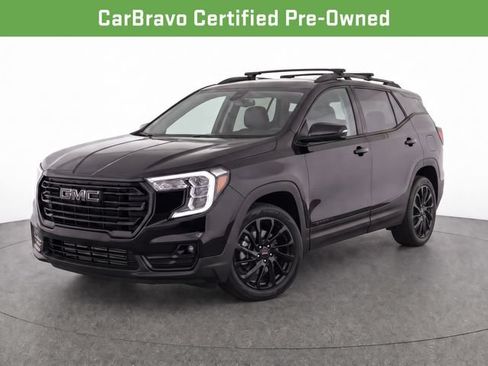 Used 2023 GMC Terrain SLT w/ Elevation Edition FWD image 2