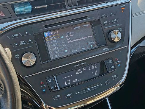 Used 2014 Toyota Avalon XLE Premium image 15