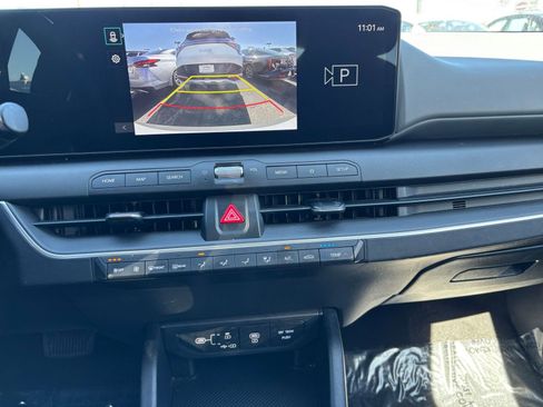 Used 2025 Kia K4 LXS image 17
