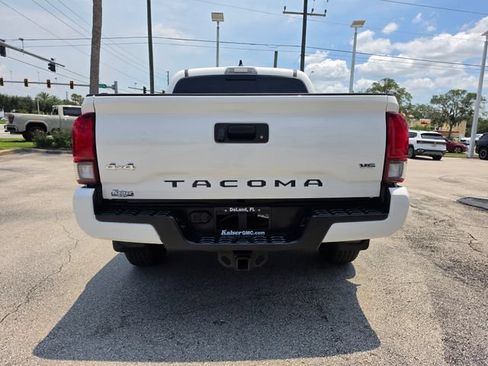 Used 2023 Toyota Tacoma SR5 w/ Technology Package AWD/4WD image 4