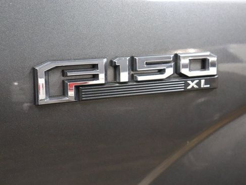 Used 2017 Ford F150 XL w/ Equipment Group 101A Mid RWD image 9