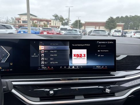 Used 2025 BMW X5 xDrive40i image 22