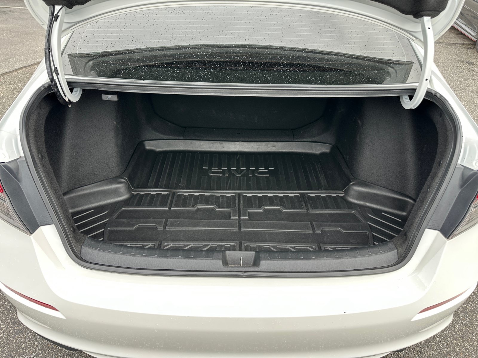 Used 2023 Honda Civic Sport image 16
