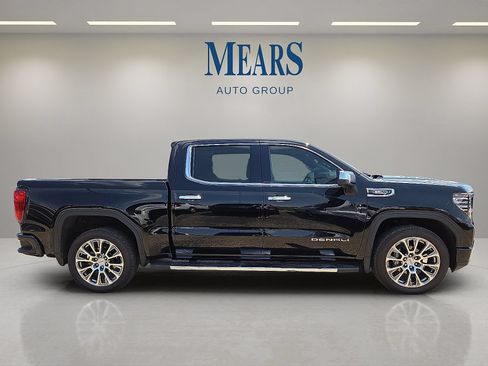 Used 2023 GMC Sierra 1500 Denali AWD/4WD image 6