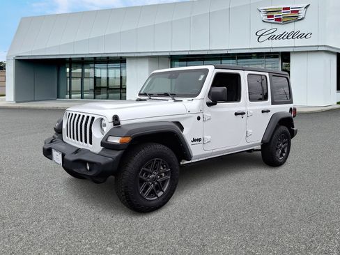 Used 2024 Jeep Wrangler Unlimited Sport AWD/4WD image 3