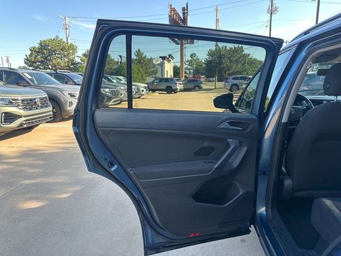 Used 2019 Volkswagen Tiguan S FWD image 12