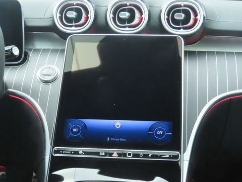 New 2025 Mercedes-Benz C 300 4MATIC Sedan image 15