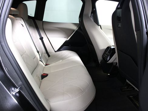 Used 2023 BMW iX xDrive50 w/ Sport Package image 27