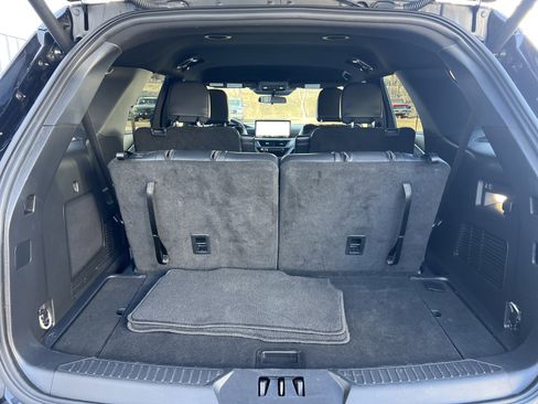 Used 2025 Ford Explorer ST-Line image 5