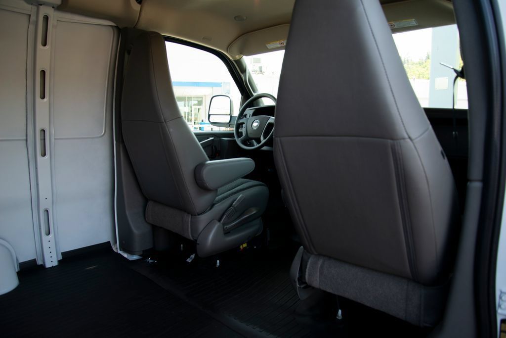 New 2025 Chevrolet Express 3500 w/ Driver Convenience Package RWD image 19