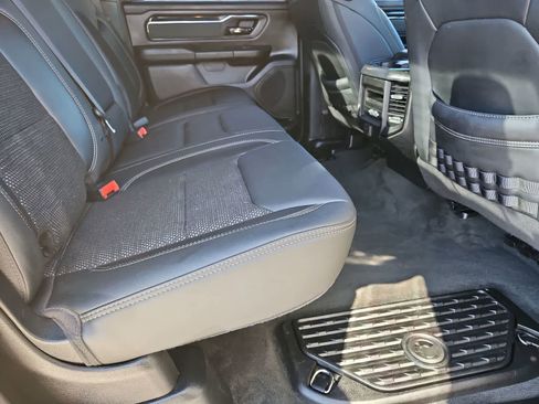 Used 2021 RAM 1500 Big Horn w/ Built-to-serve Edition image 22