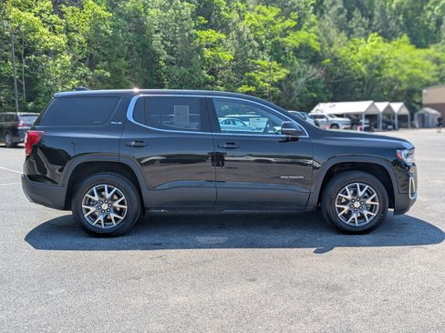 Used 2023 GMC Acadia SLE FWD image 10