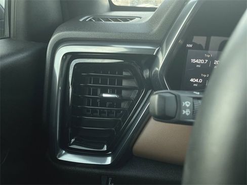 Certified 2024 GMC Canyon AT4 w/ AT4 Premium Package image 10