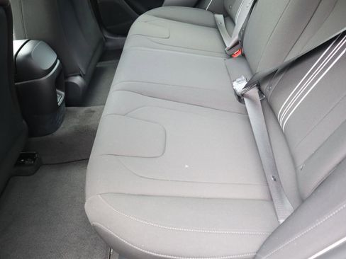 New 2025 Hyundai Elantra SEL FWD image 17