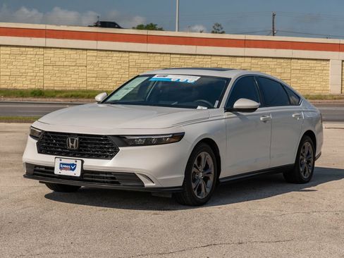 Used 2024 Honda Accord EX image 4