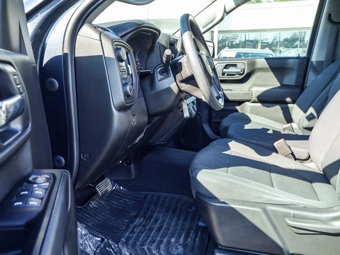 Used 2022 Chevrolet Silverado 1500 Custom Trail Boss w/ LPO, Dark Essentials Package image 2