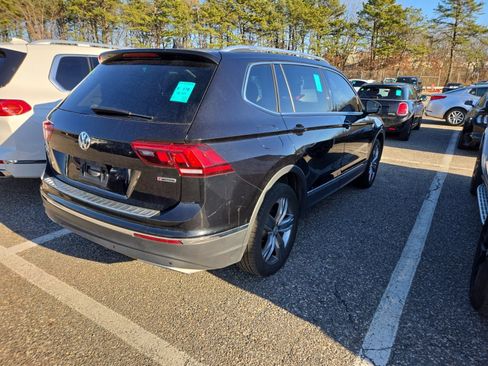 Used 2020 Volkswagen Tiguan SEL w/ 3rd Row Seat Package image 6