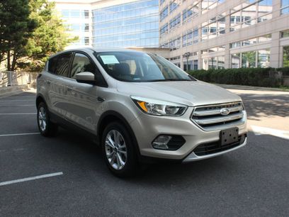 Used 2017 Ford Escape SE w/ SE Cold Weather Package