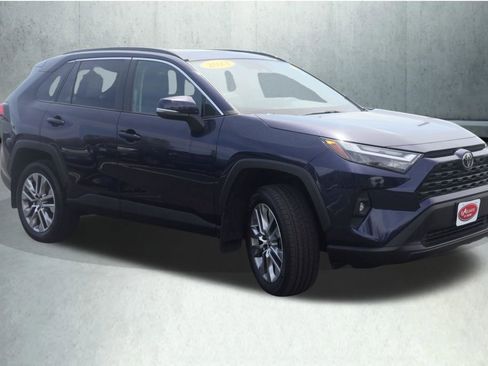 Used 2023 Toyota RAV4 XLE Premium AWD/4WD image 10