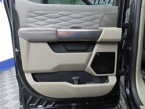 Used 2025 Ford F350 Platinum w/ Platinum Plus Package AWD/4WD image 59