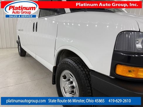Used 2018 Chevrolet Express 3500 Extended w/ Driver Convenience Package RWD image 49