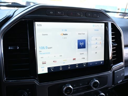 Used 2022 Ford F250 Platinum w/ Tremor Off-Road Package image 25