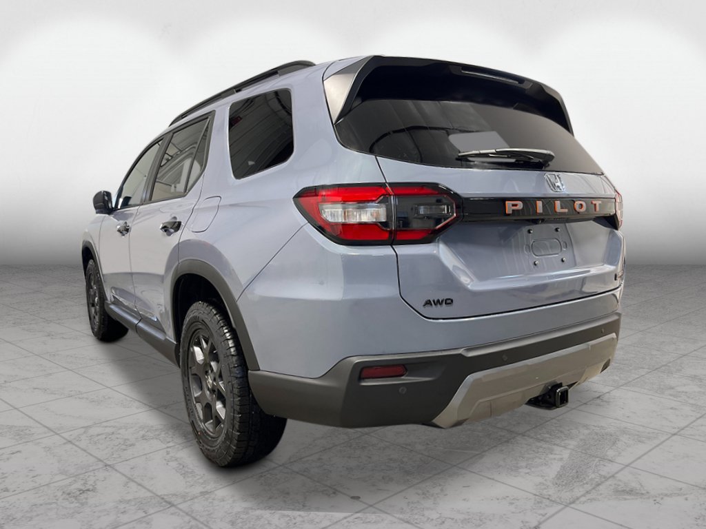 New 2026 Honda Pilot TrailSport image 3