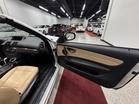 Used 2012 BMW 128i Convertible RWD image 29
