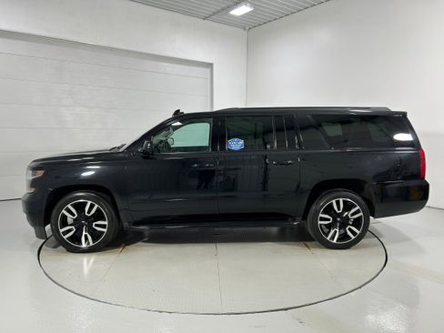 Used 2020 Chevrolet Suburban Premier image 21