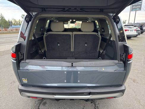 Used 2023 Rivian R1S Adventure image 6
