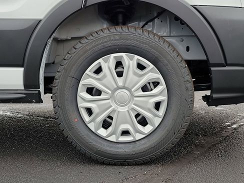 New 2026 Ford Transit 250 148 Medium Roof image 5