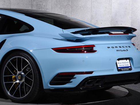 Used 2017 Porsche 911 Turbo S image 17