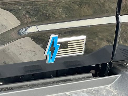 New 2025 Ford F150 Lightning XLT image 6