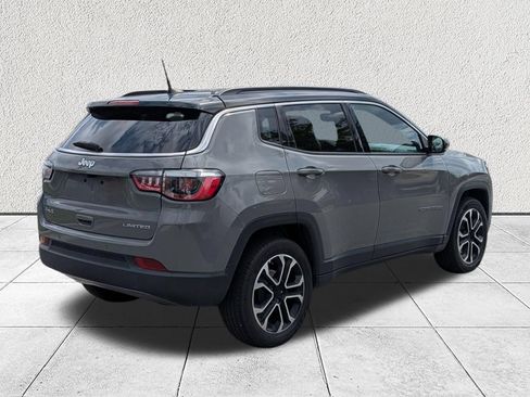 Used 2024 Jeep Compass Limited AWD/4WD image 3