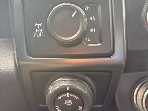 Used 2020 Ford F150 Lariat w/ Equipment Group 502A Luxury AWD/4WD image 23