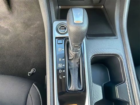 Used 2022 Nissan Sentra SV image 28