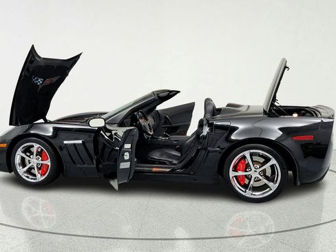 Used 2010 Chevrolet Corvette Grand Sport w/ Preferred Equipment Group RWD image 10