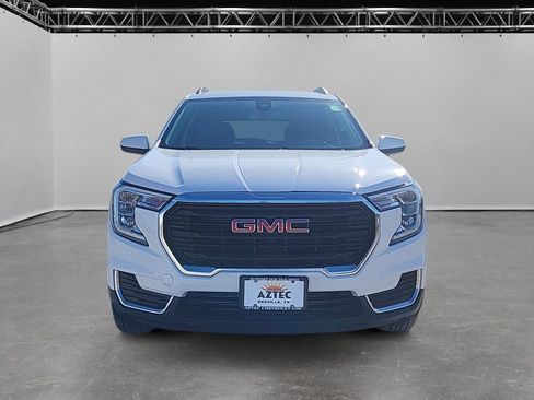Used 2022 GMC Terrain SLE w/ Driver Convenience Package FWD image 2